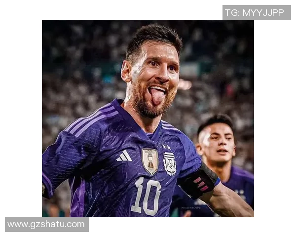 卡塔尔足球明星盘点：从传奇球员到新生代的璀璨星光