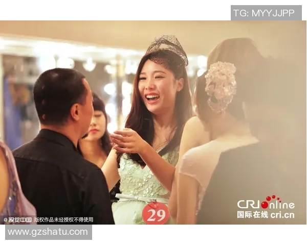 足球明星背后的女人们她们的故事与荣耀交织在一起的生活与梦想