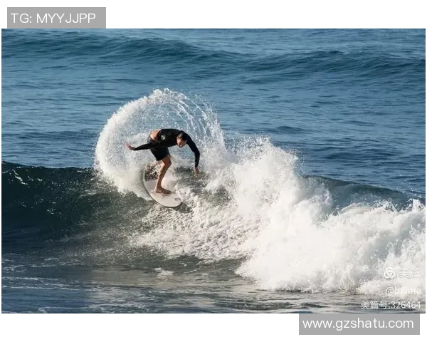 国外足球明星夏日泳衣风采大赏尽显魅力与风情